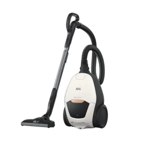 جاروبرقی کیسه‌دار آ ا گ مدل VX82-1-ALR با توان 2200 وات، ظرفیت مخزن 3.5 لیتر، فناوری هوشمند تنظیم خودکار مکش، موتور کم‌صدا با تکنولوژی Silent Air، فیلتر بهداشتی Allergy Plus و پارویی چندحالته با مانوردهی 180 درجه
