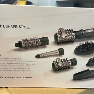 سشوار برس‌دار چرخشی 1000 وات بابلیس مدل AS967ROE