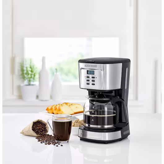 قهوه‌ساز بلک اند دکر 12 فنجان 900 وات مدل DCM85-B5 (Black+Decker Programmable Coffee Maker DCM85-B5)