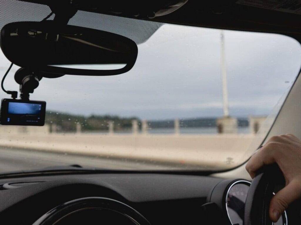 بهترین محل نصب دوربین جلو خودرو کجاست؟