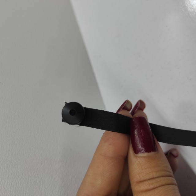 دوربین مخفی طرح دکمه و پیچ