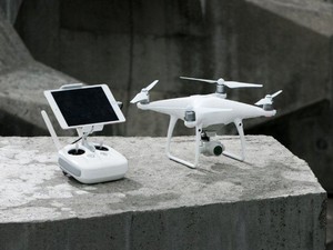 کوادکوپتر حرفه ای فانتوم DJI Phantom 4 Advanced