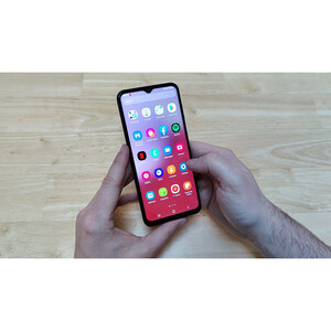 گوشی موبایل سامسونگ مدل Galaxy A13 دو سیم کارت ظرفیت 64 گیگابایت و رم 4 گیگابایت (کارکرده به همراه ده روز مهلت تست)