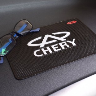 NEW Anti Slip Logo Pad CHERY