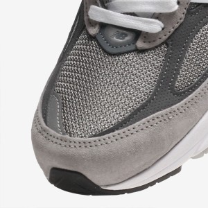کفش دستدوز  نیوبالانس مدل ۹۹۰ | NewBalance 990 V5