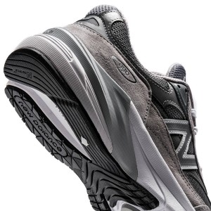 کفش دستدوز  نیوبالانس مدل ۹۹۰ | NewBalance 990 V5