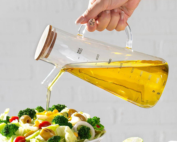 ظرف روغن ریز پیرکس مانیا پلاستیک 700 میلی لیتر