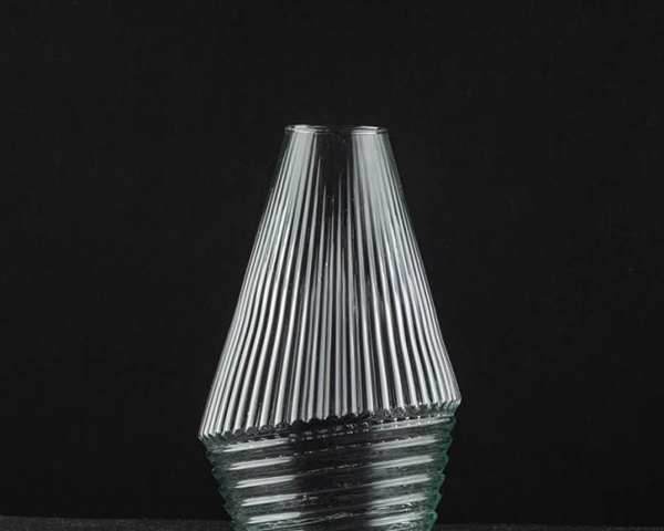 گلدان شیشه ای سولار بلور پیشگامان