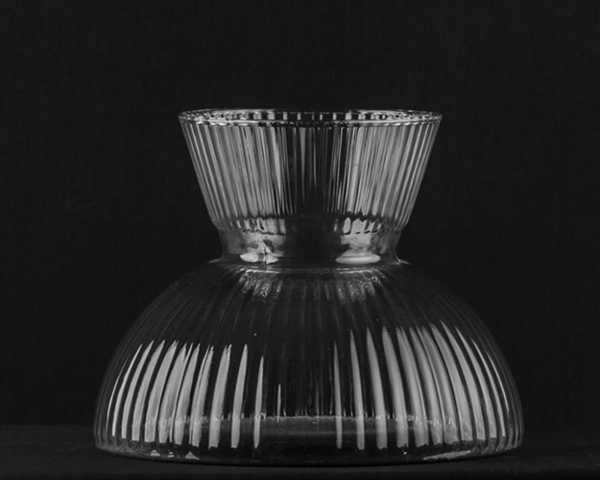 گلدان شیشه ای فرزیا بلور پیشگامان