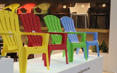 کارخانه پولاد صنعت تولیدکننده انواع میز و صندلی پلاستیکی