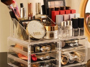 استند لوازم آرایشی و بهداشتی با رویه ساده MIDDEL BOX 5