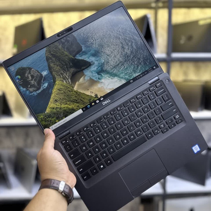 لپ تاپ Dell مدل Latitude 5400 (I5-8U-8-256-INTEL)