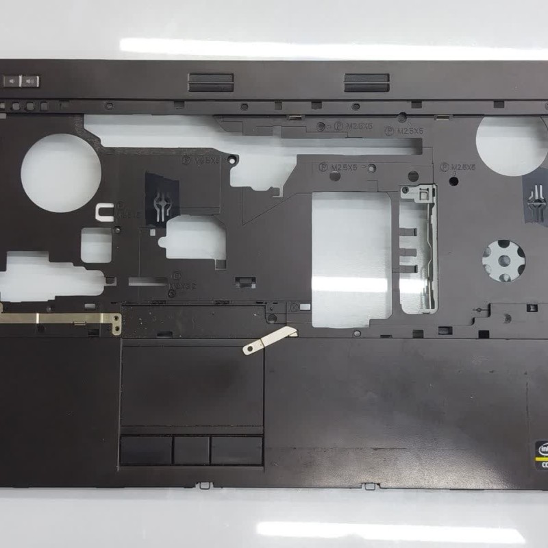 قاب دور کیبرد  لپ تاپDell Precision 4600