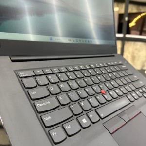 لپ تاپ LENOVO X1 (I7(8H)/16/256/4G 1050 )