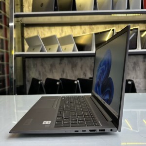 لپ تاپ استوکHP ZBOOK FIREFLAY 15 G7 /I7 (10U)/8/256/INTEL