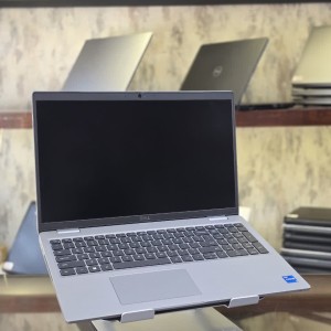 لپ تاپ استوک Dell Precision 3570