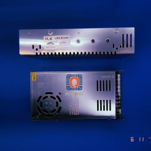 اداپتور صنعتی 12 ولت 30 امپر H.K