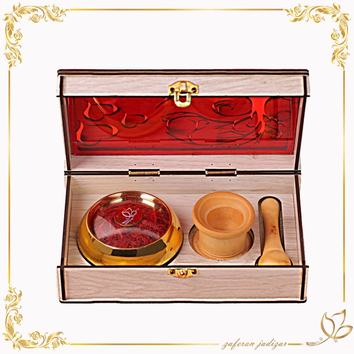 زغفران با باکس طلایی