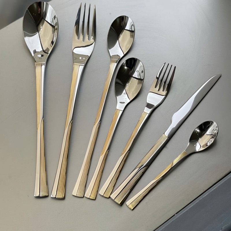 سرویس قاشق چنگال یونیک اصل آلمان 24 نفره 120 پارچه مدل راه راه دو‌رنگ