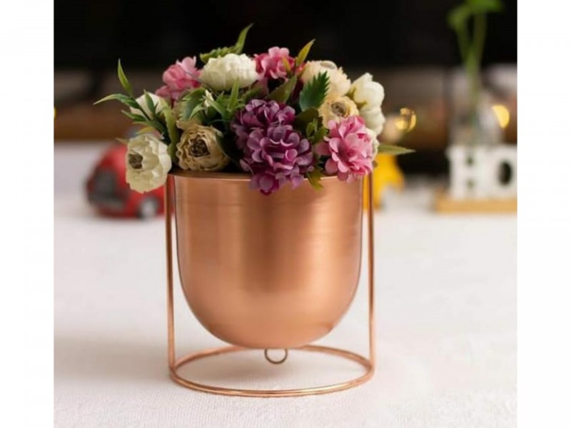 گلدان فلزی