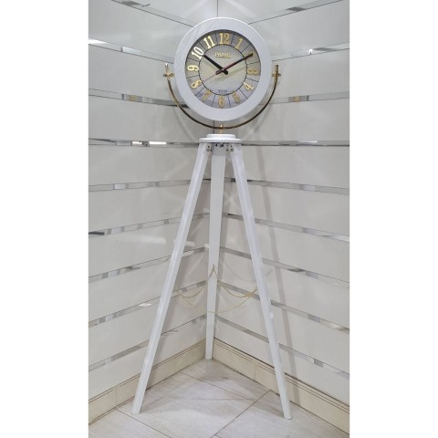 ساعت کنارسالنی