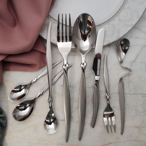 سرویس ۳۰ نفره قاشق و چنگال لاکچری  طرح پاپیونی