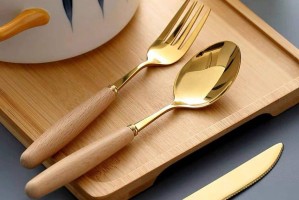 انواع قاشق و چنگال و کاربردهای آنها