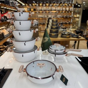 سرویس های ۱۶ پارچه MGS   (ST)