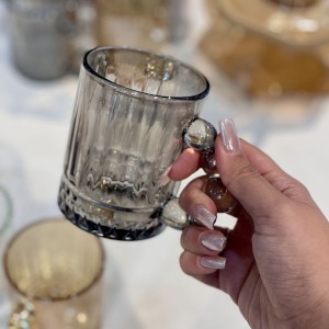 ماگ و فنجان دسته مرواریدی Arabella