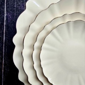چینی ۱۸ نفره بن چاینا الیزابت