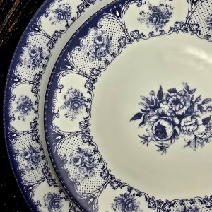 سرویس ۲۶پارچه ۶نفره غداخوری  طرح گرد نگین