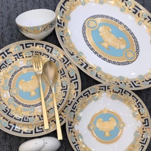 سرویس غذاخوری ورساچه