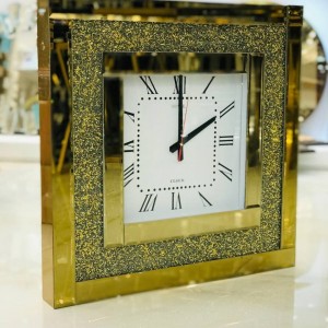 ساعت دیواری نگینی