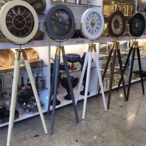 ساعت کنارسالنی دیاکو