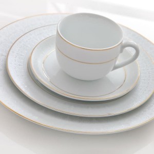 سرویس 102 پارچه چینی زرین12 نفره سپید صدف