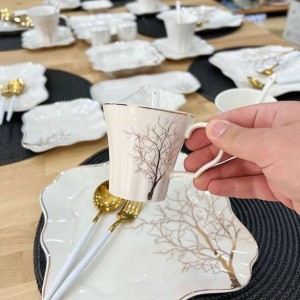 سرویس صبحانه خوری و عصرانه خوری پرسلن