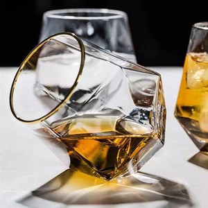 لیوان چند ضلعی لبه طلایی