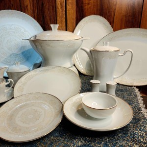 سرویس چینی اصفهان لورین قالب دیپلمات طرح ساتینا طلایی