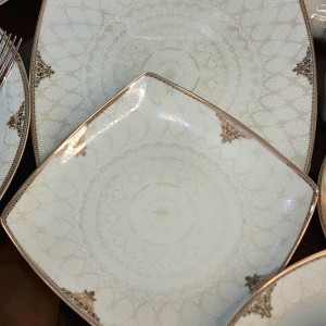 چینی پردیس طرح مانیسا طلایی