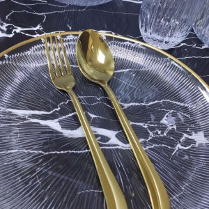 قاشق و چنگال یونیک طلایی