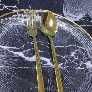 قاشق و چنگال یونیک طلایی