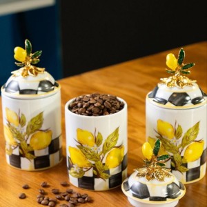 بانکه سه تایی میس بتی