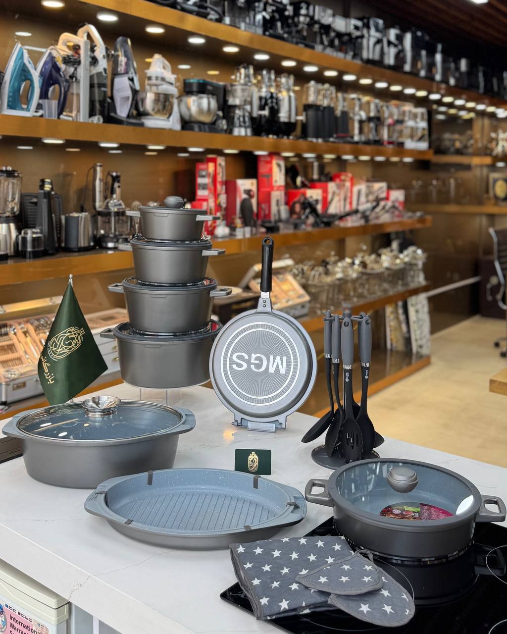 قیمت سرویس قابلمه چدن گرانیت عروس