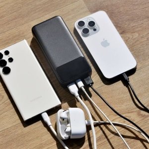 پاوربانک انرجایزر مدل UE20089PQ LCD 22.5W ظرفیت 20000 میلی آمپر