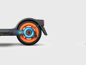 خرید  Xiaomi Electric Scooter 4 Go with a 450W motor and 18km range