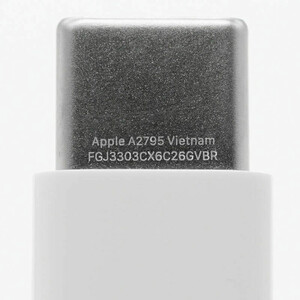 کابل شارژ USB-C به USB-C اپل اورجینال A2795 طول 1 متر