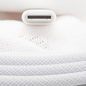 کابل شارژ USB-C به USB-C اپل اورجینال A2795 طول 1 متر