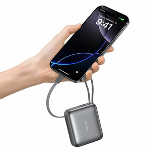 پاوربانک یوسمز مدل CD240 ظرفیت 10000 توان 20 وات با کابل متصل