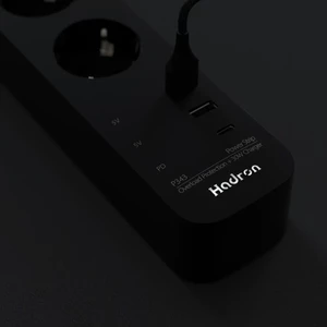 چندراهی و شارژر هادرون مدل P343 توان 2500 وات