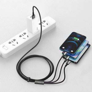 کابل شارژ سه سر باسئوس مدل CAMLTWJ-01 توان 3.5 آمپر طول 1.5 متر